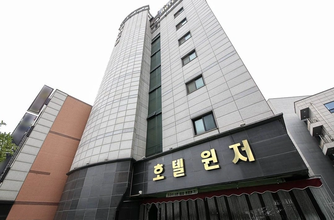 호텔 객실 청소팀 정직원 / 알바 구합니다
