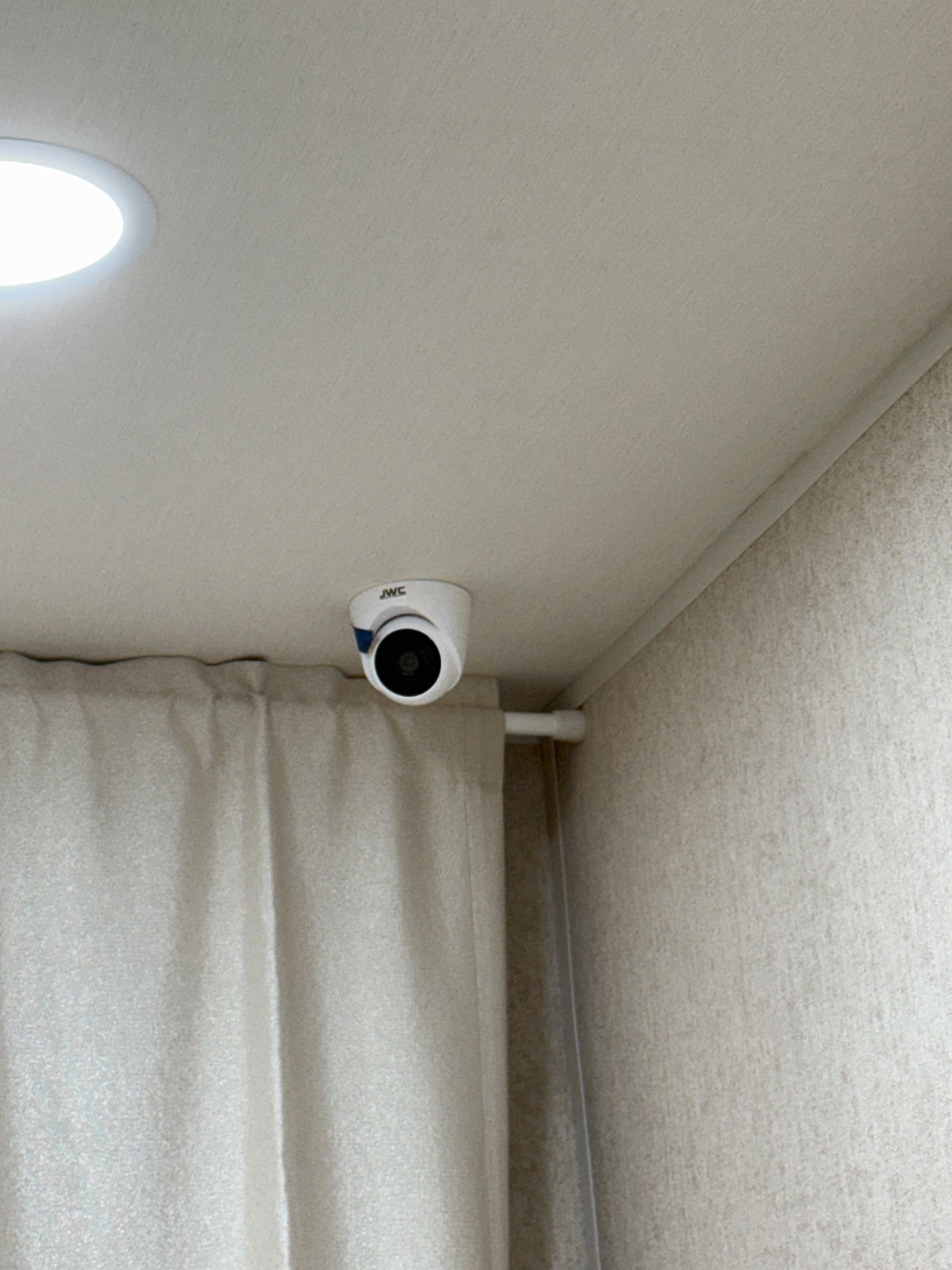 천장 cctv 설치용으로 전기선 빼서 콘센트 설치 공고 썸네일