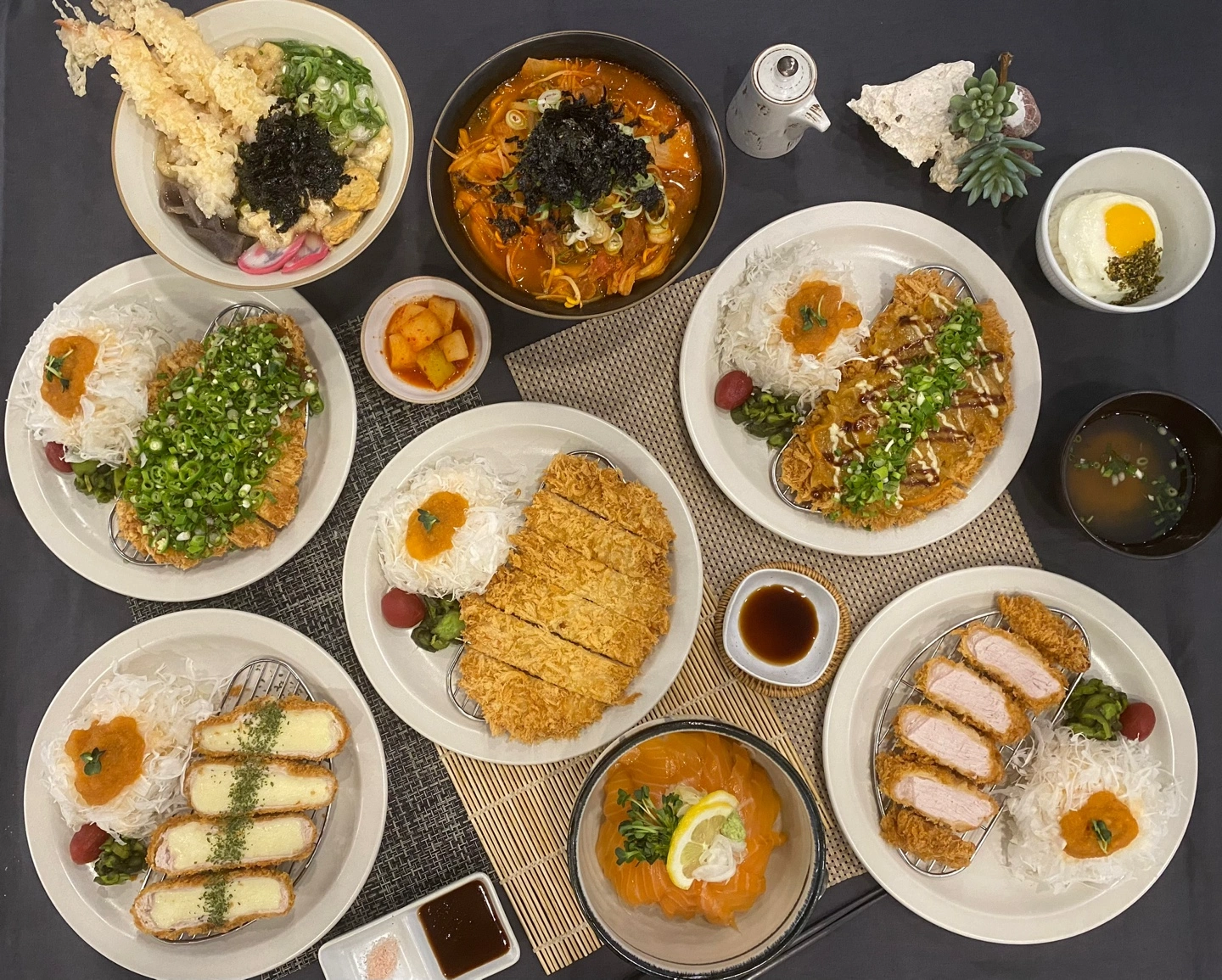가월돈까스 주방직원,평일-주말 홀알바 구인합니다.