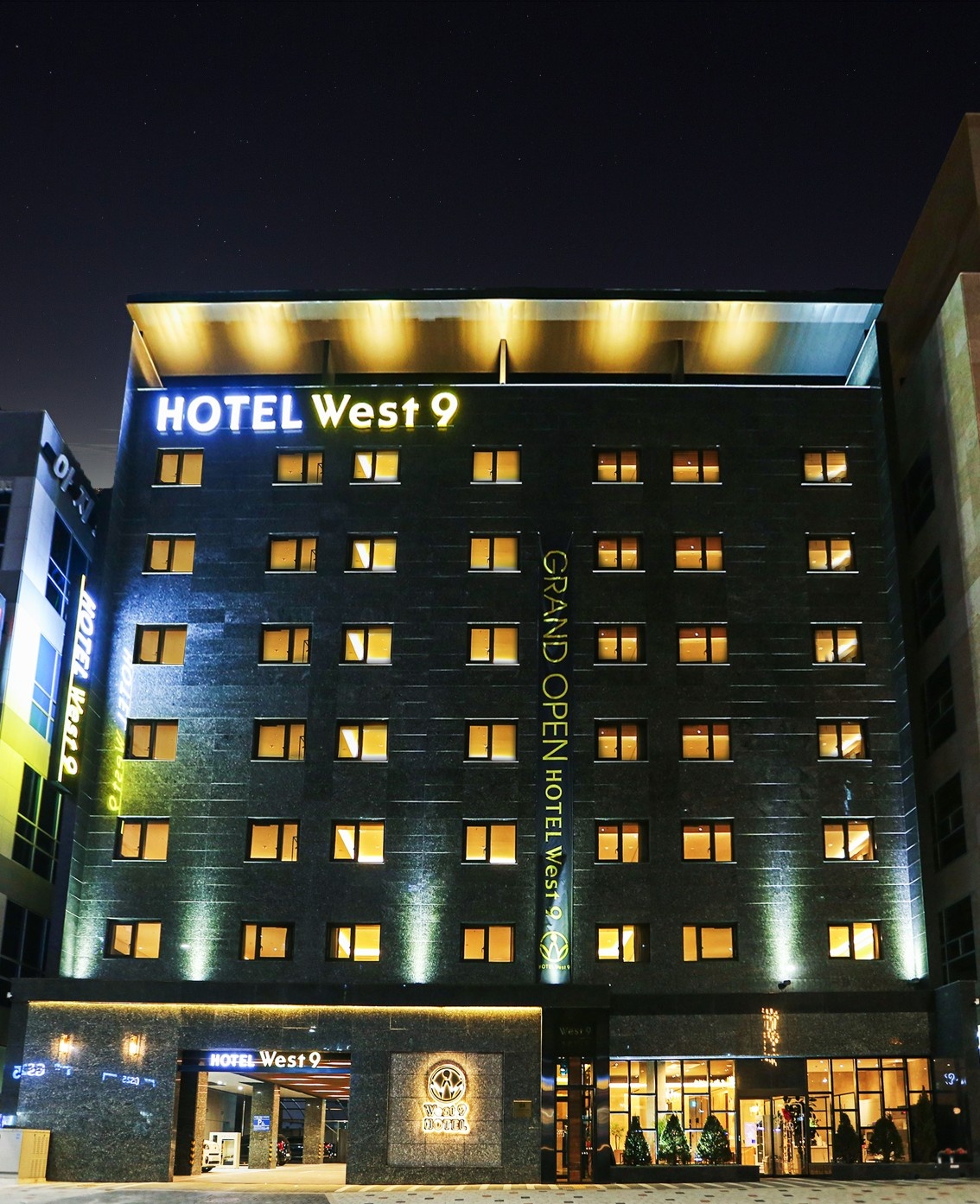 WEST9 HOTEL에서 프런트 직원 구인합니다. 공고 썸네일