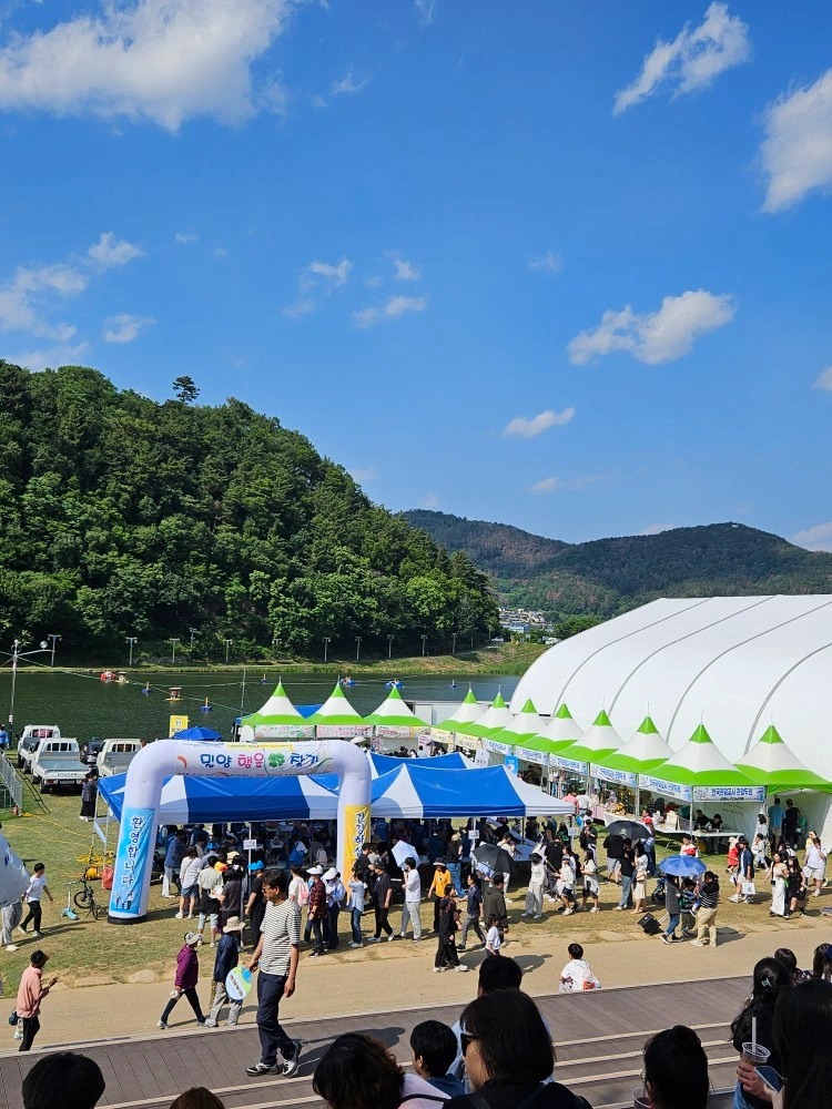 행사장 천막 외 비품 설치 철거작업(운전포함)