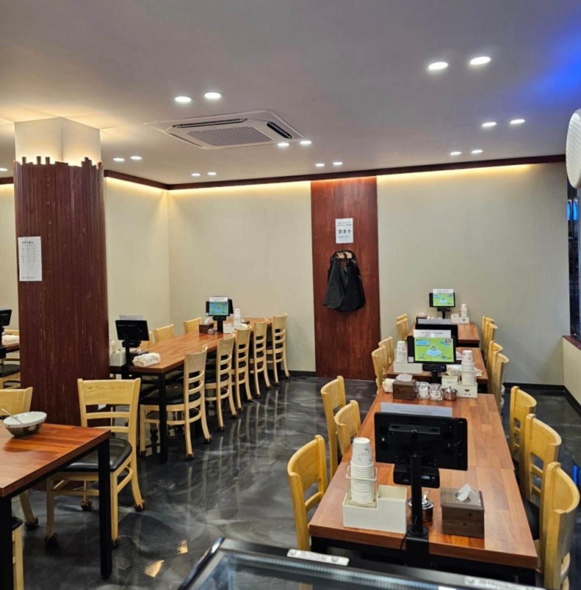 오픈멤버 시청 앞 원조할매국수 김밥 유경험자 구합니다 공고 썸네일