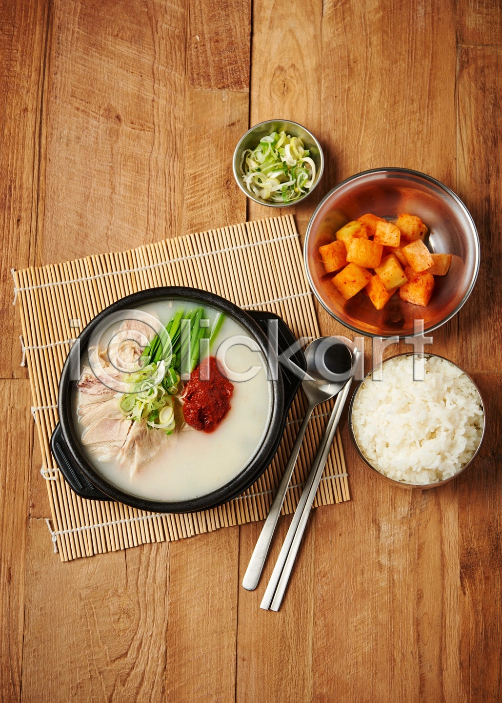 국밥 매장 평일 알바 모집 11:30-14:30