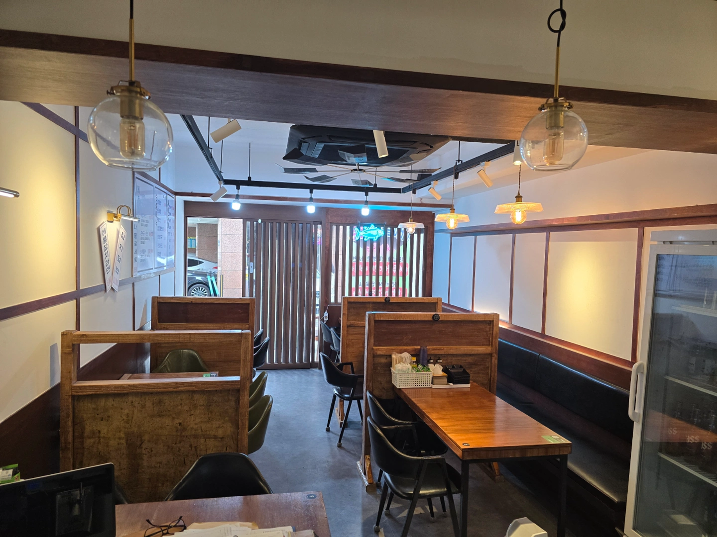 주방 및 홀 매니져 구함(외국분 사양)