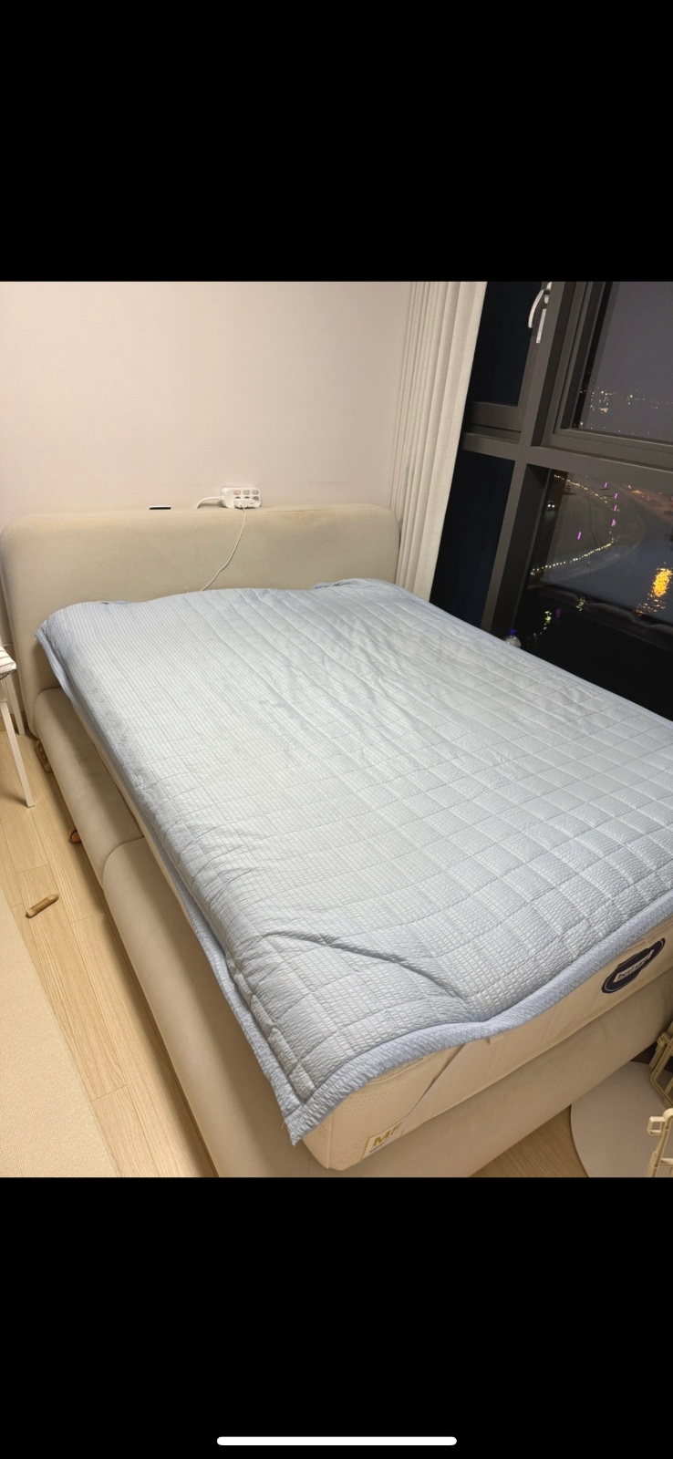 침대프레�임, 매트리스 퀸사이즈 옮겨주실 분 공고 썸네일