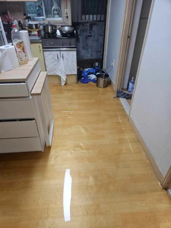 가정집빗물침수 도와주실분(장판걷이)