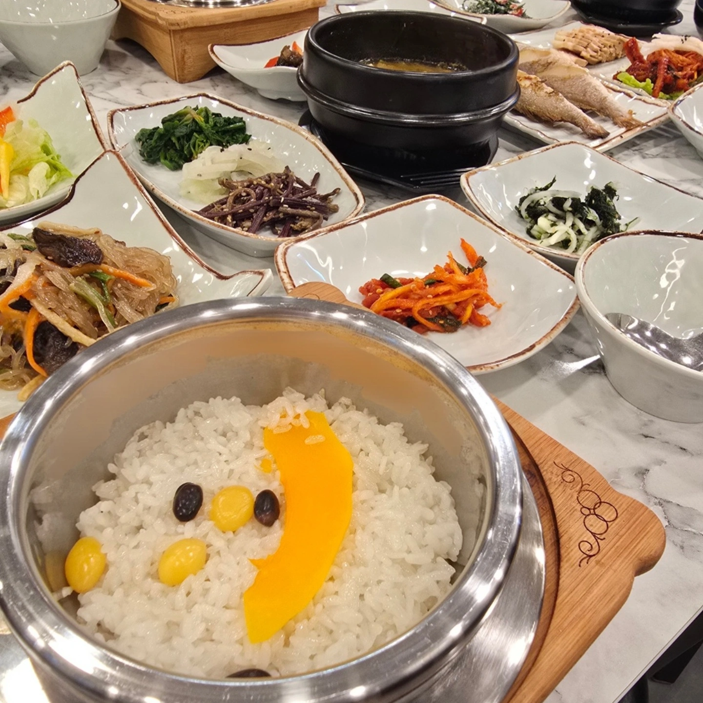 홀서빙 오후반 일하실분구합니다