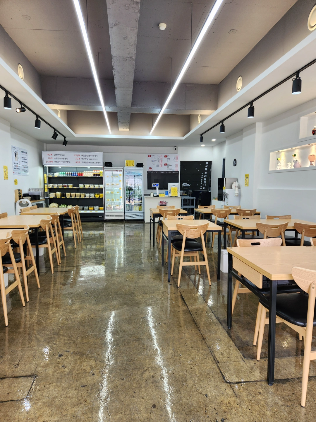 요하마라21 타임알바 구합니다.