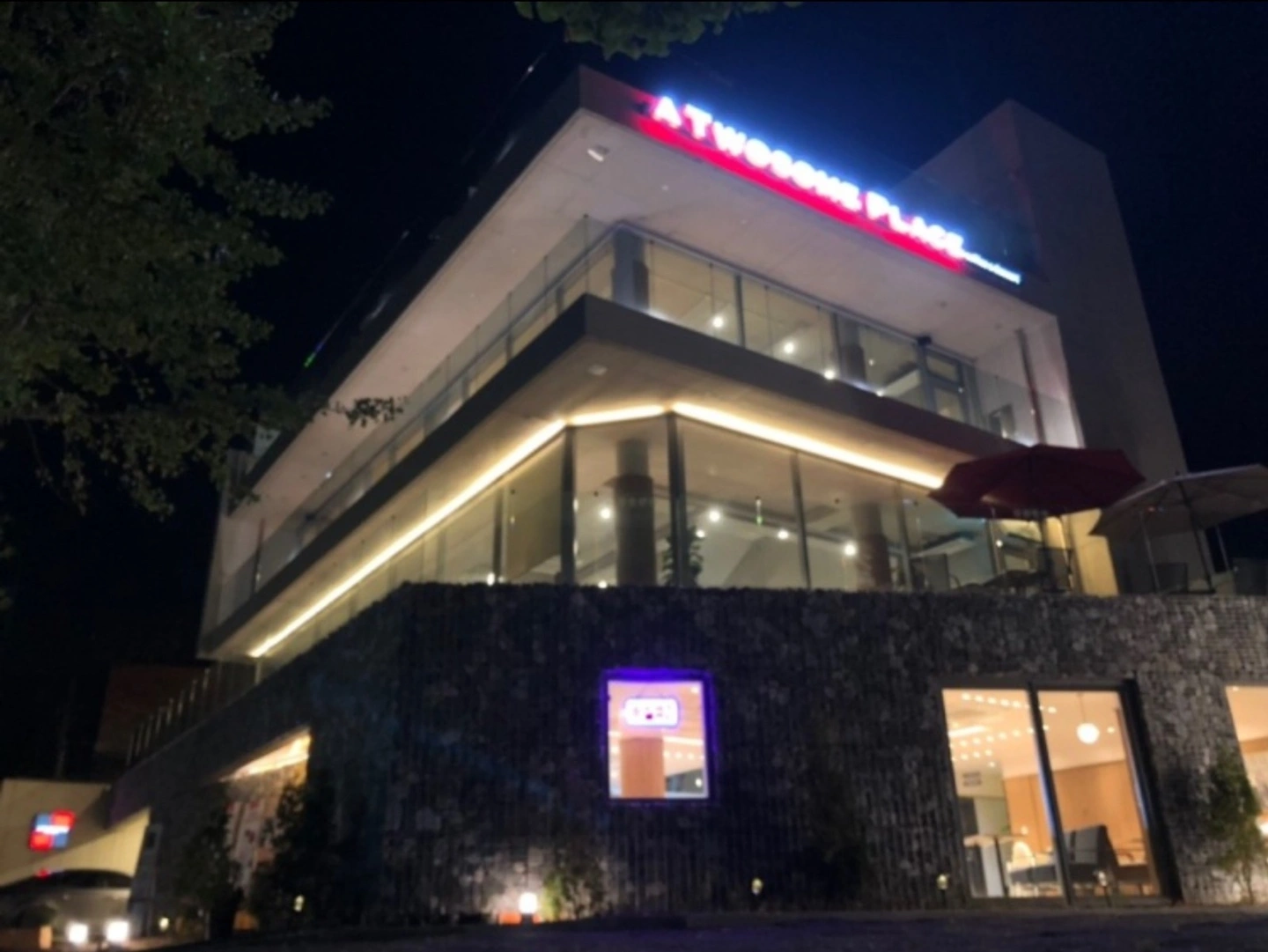 투썸플레이스 화순동구리호수공원점 평일마감스탭 모집