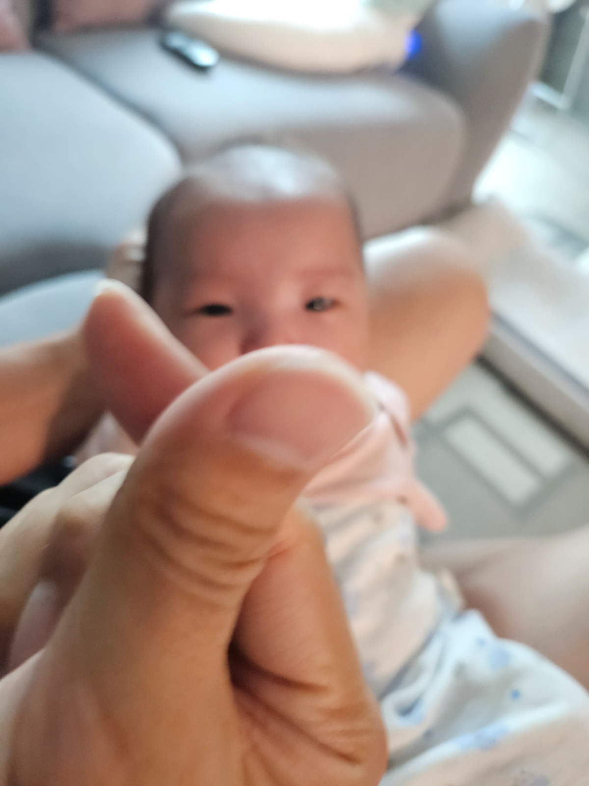4개월 쌍둥이 4시부터 [5만원/월,수/매교풀지오SK] 공고 썸네일