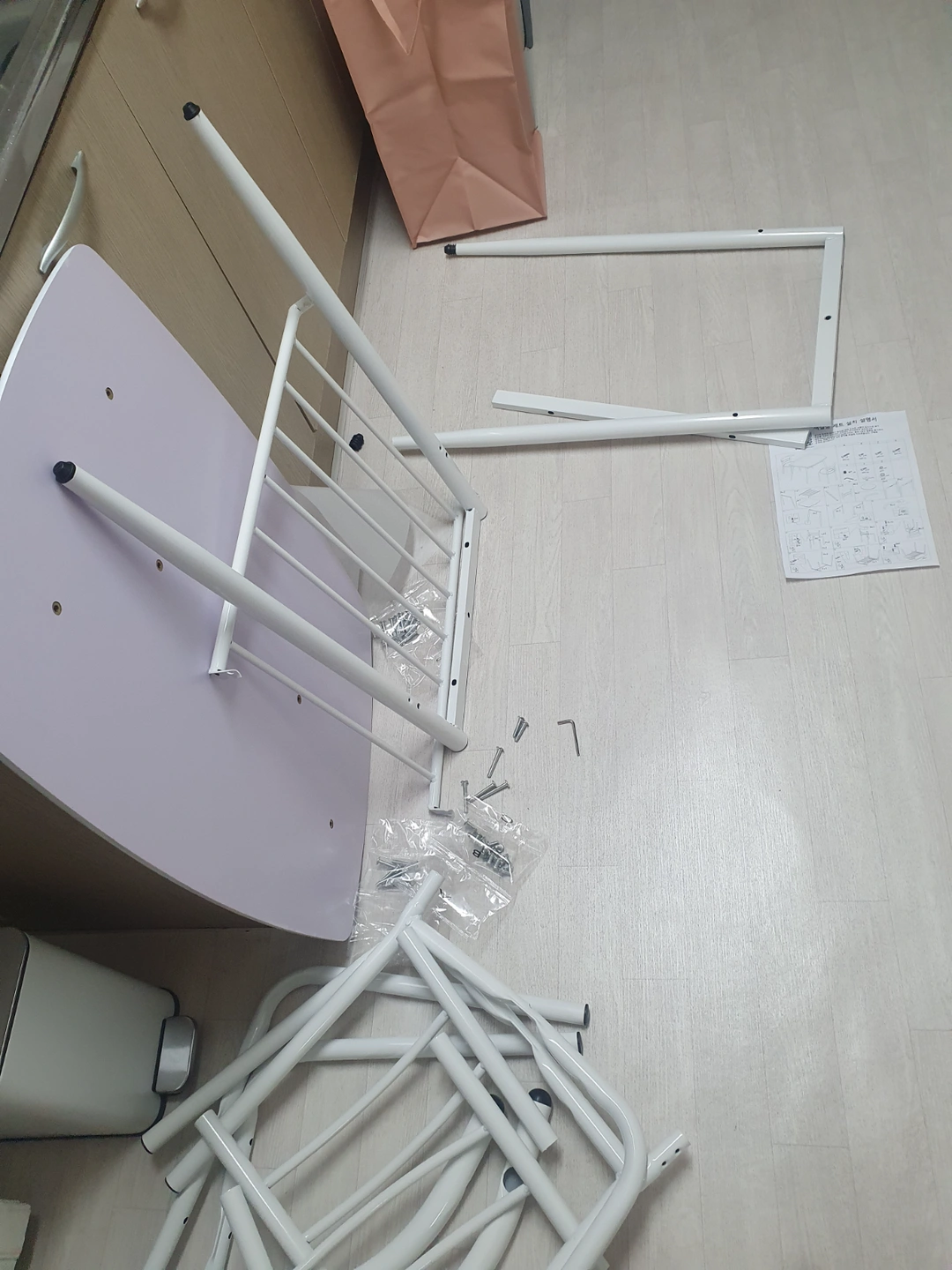 책걸상 의자 세트 조립 설치 가능하신분