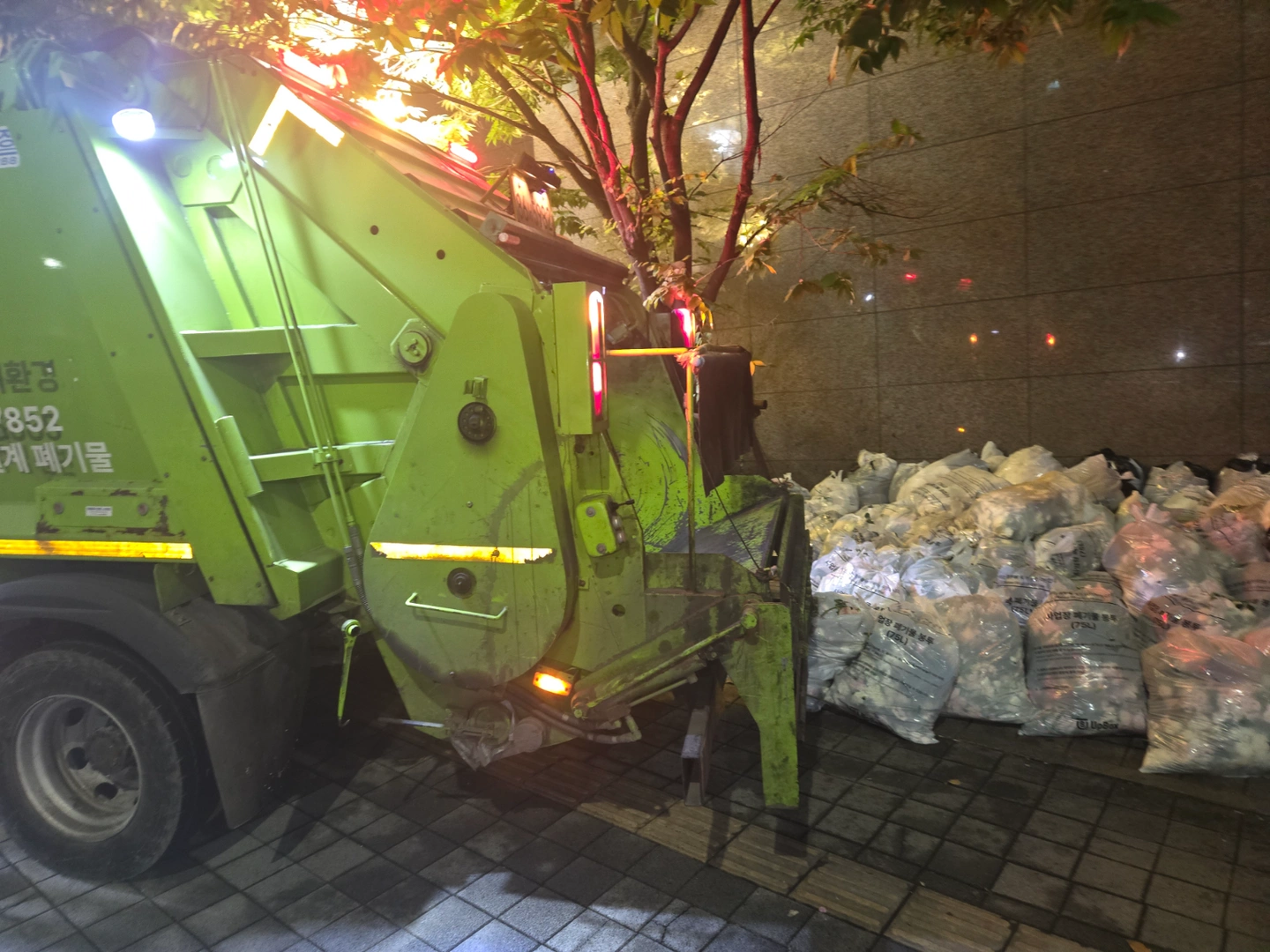 1톤,3.5톤,5톤 스틱 화물차 운전 가능자