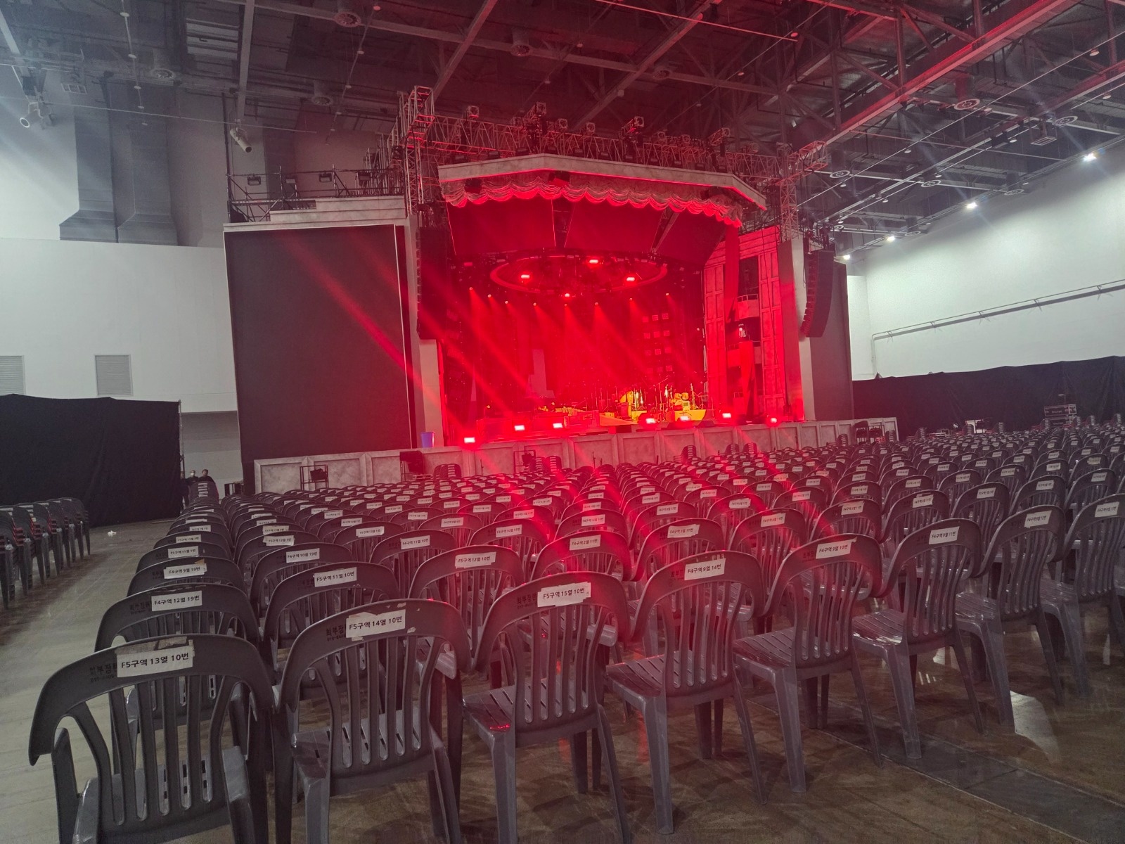 광주여대체육관 세븐티유닛콘서트 대기실셋팅알바 공고 썸네일