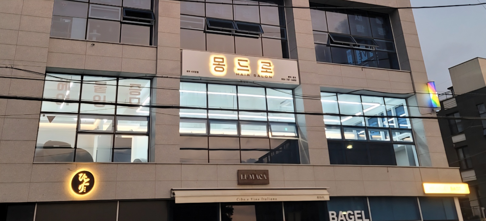 같이 성장할 디자이너분 모십니다 공고 썸네일