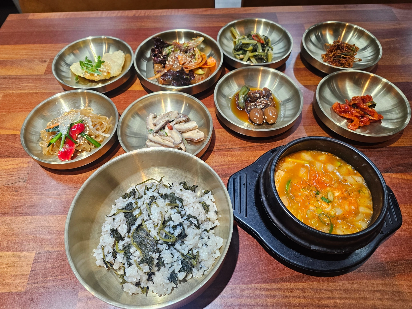 산본역)봄날의곤드레 홀직원구해요