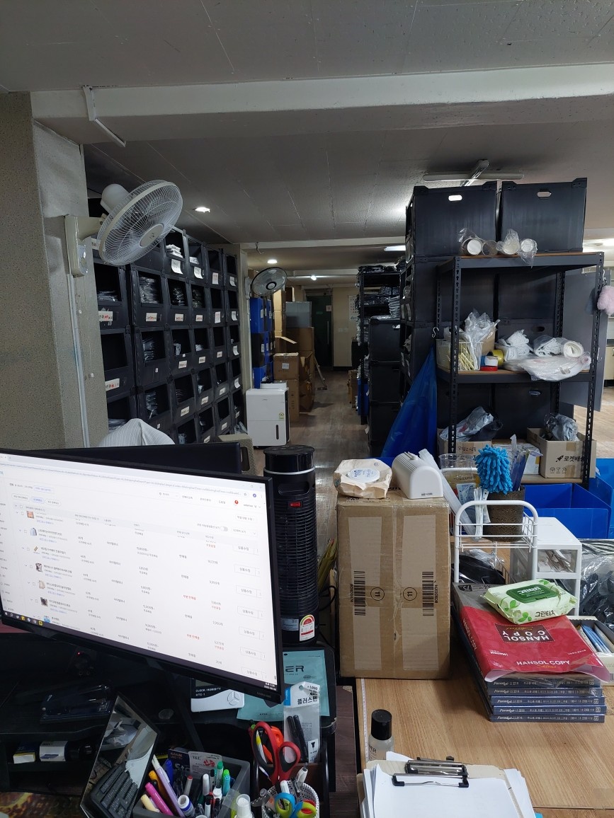 온라인판매 CS관리경력자 구함 공고 썸네일
