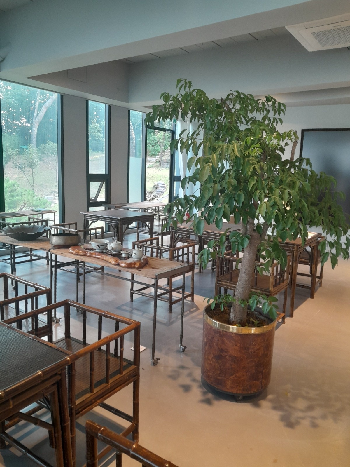 매장 청소 아르바이트 구합니다. 공고 썸네일