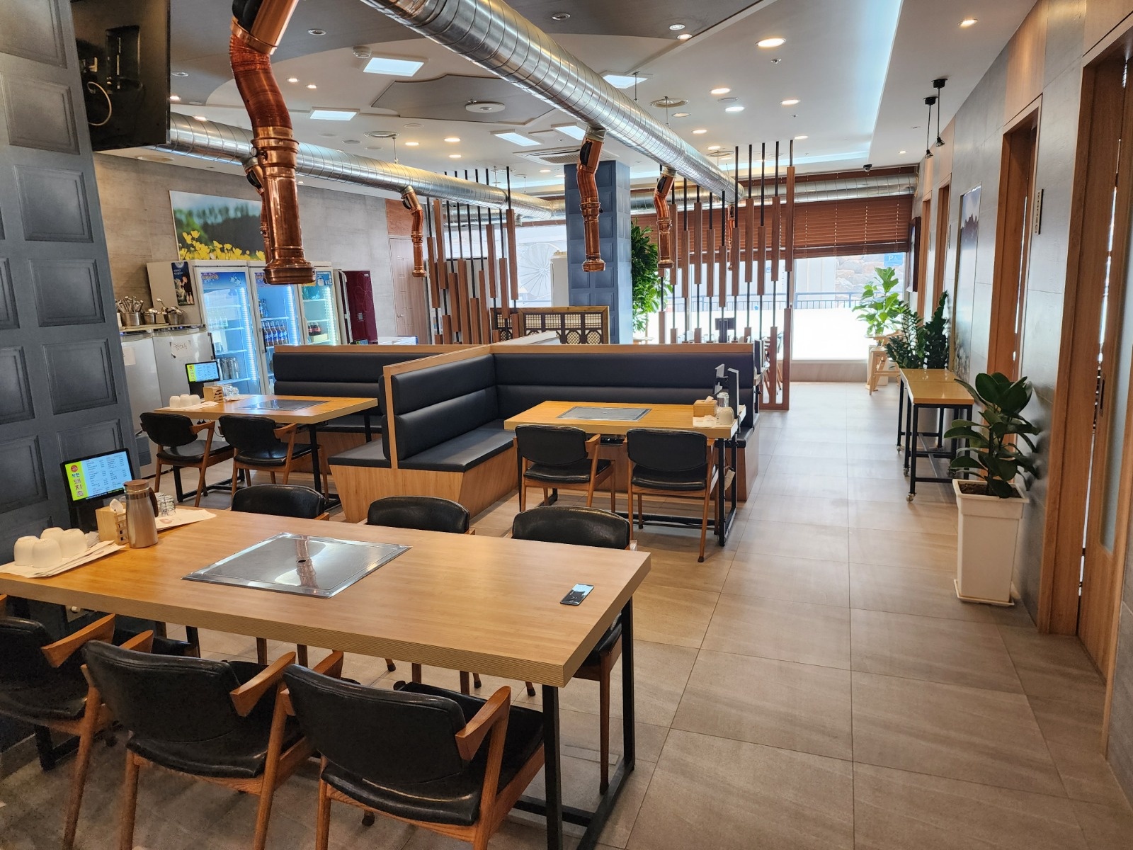 식당 홀 서빙 공고 썸네일