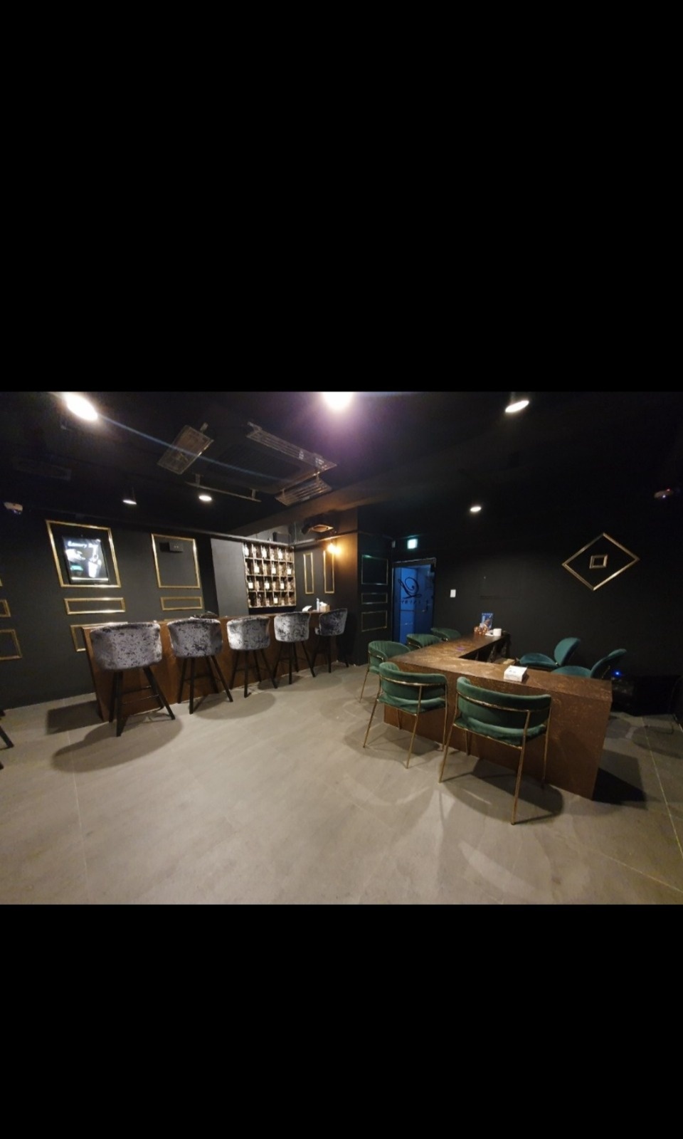 제이펍에서 서빙 및 고객응대 알바 구합니다! 공고 썸네일
