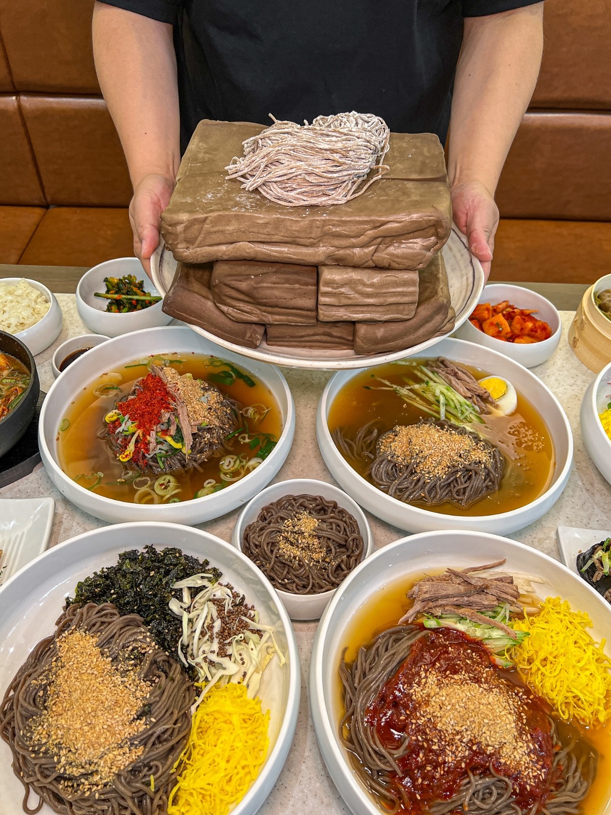 의령메밀집에서 주방 직원 1명 홀알바 1명 구인합니다 공고 썸네일