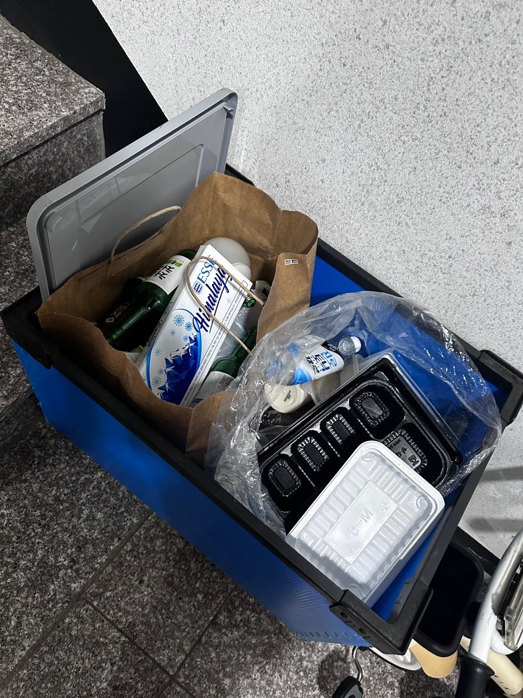 바퀴벌레 퇴치해주실분 공고 썸네일