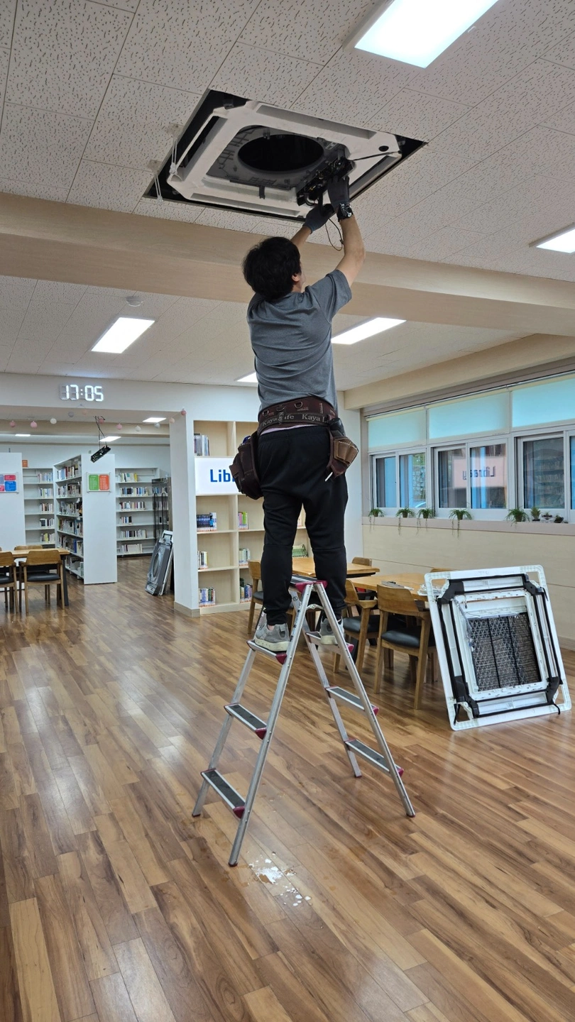 벽걸이 선풍기 분해청소 2인 2조 구함