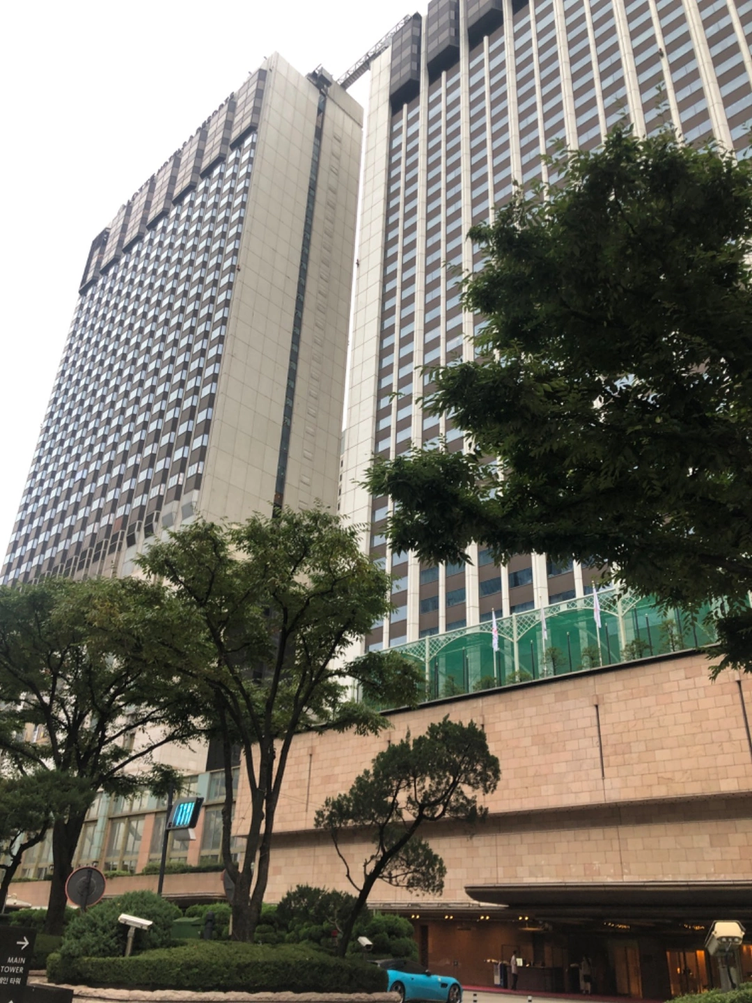 서울 롯데호텔 내 식당 식기세척