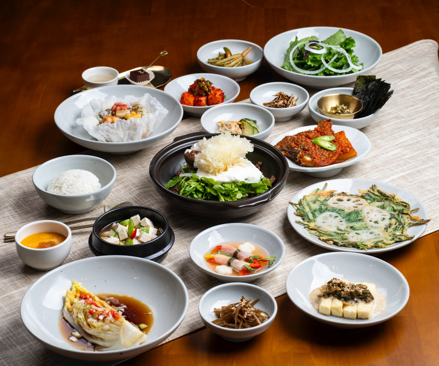 한식당 서생이화 홀서빙 정직원 구인합니다