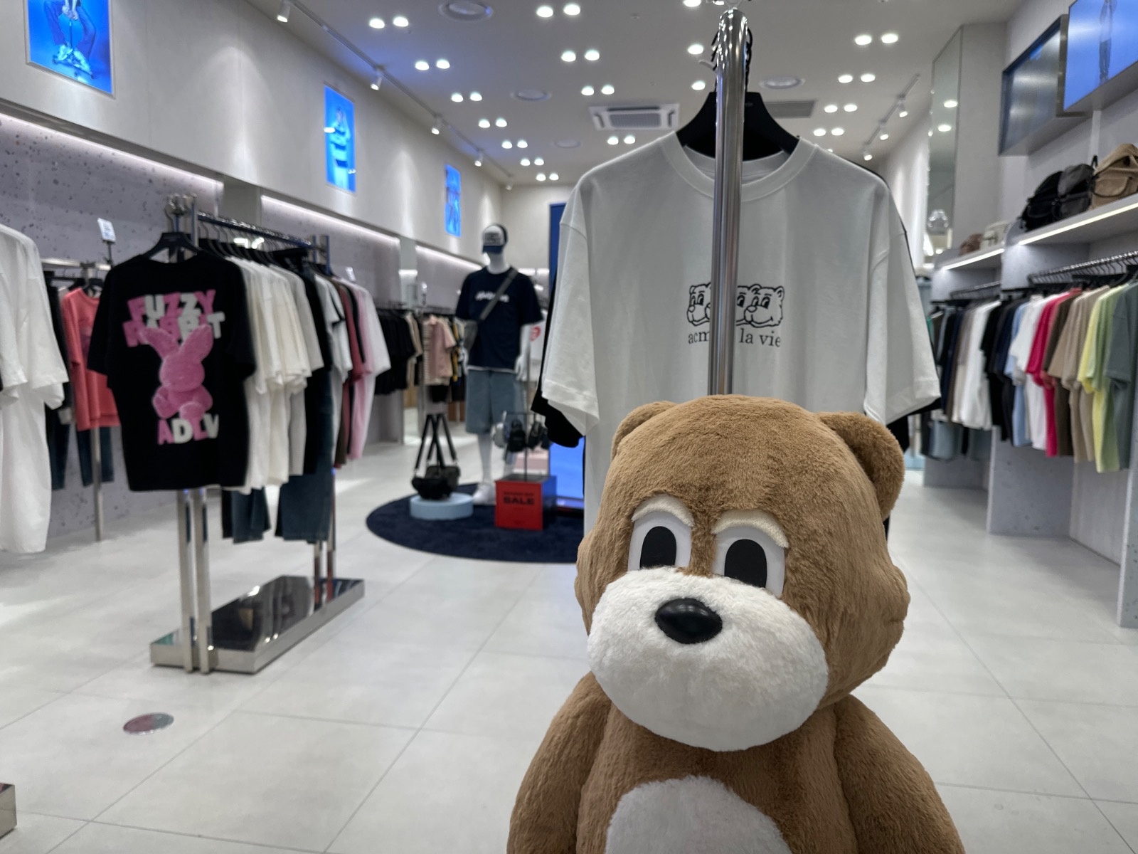 아크메드라비 스타필드 수원점 행사 알바 모집합니다~! 공고 썸네일