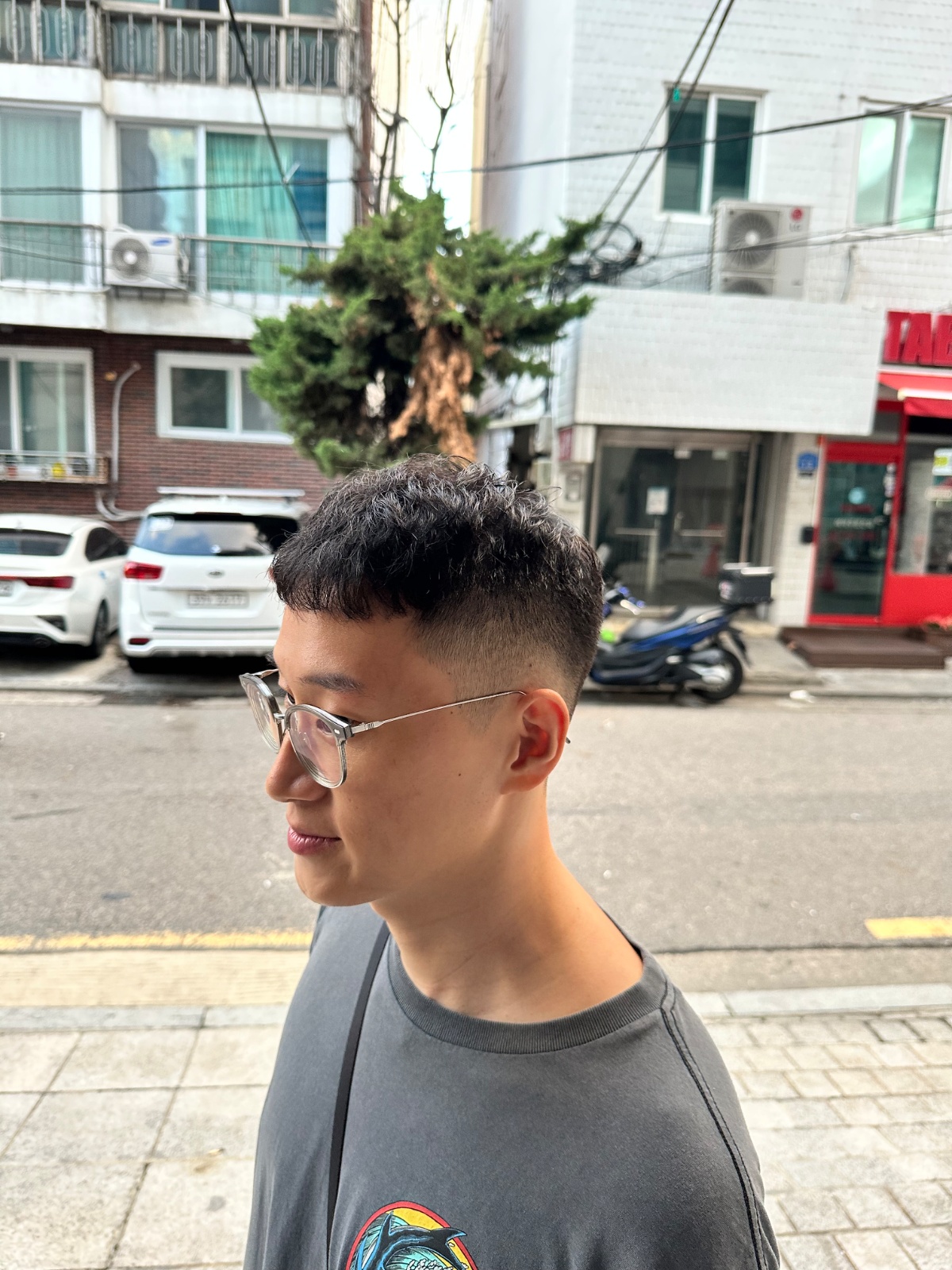8.11 바버샵 커트 모델 구합니다. 공고 썸네일