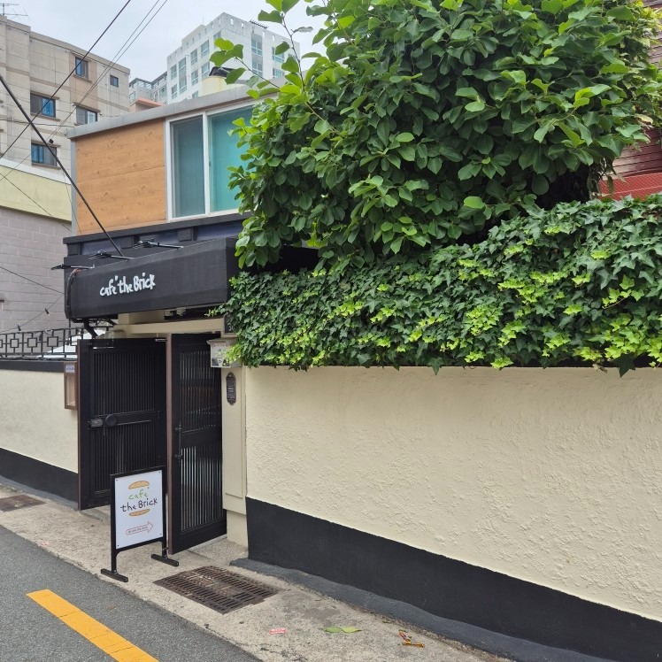 카페 더 브릭 picture 5