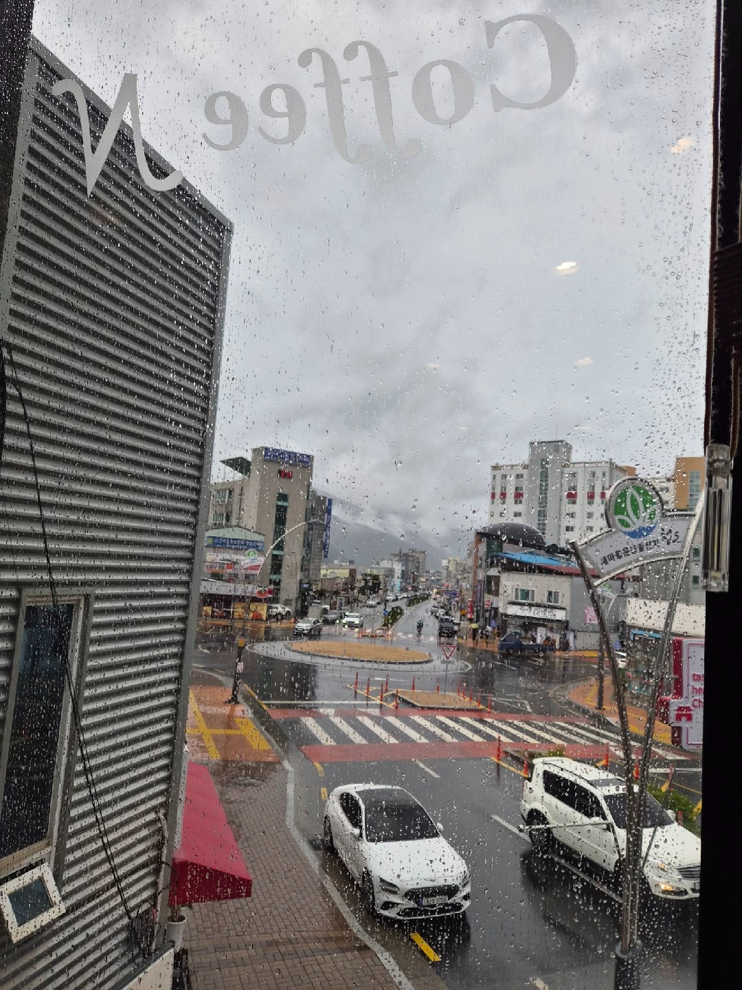커피앤 picture 5