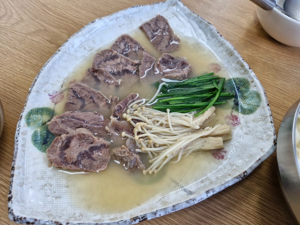 봄날칼국수 picture 3