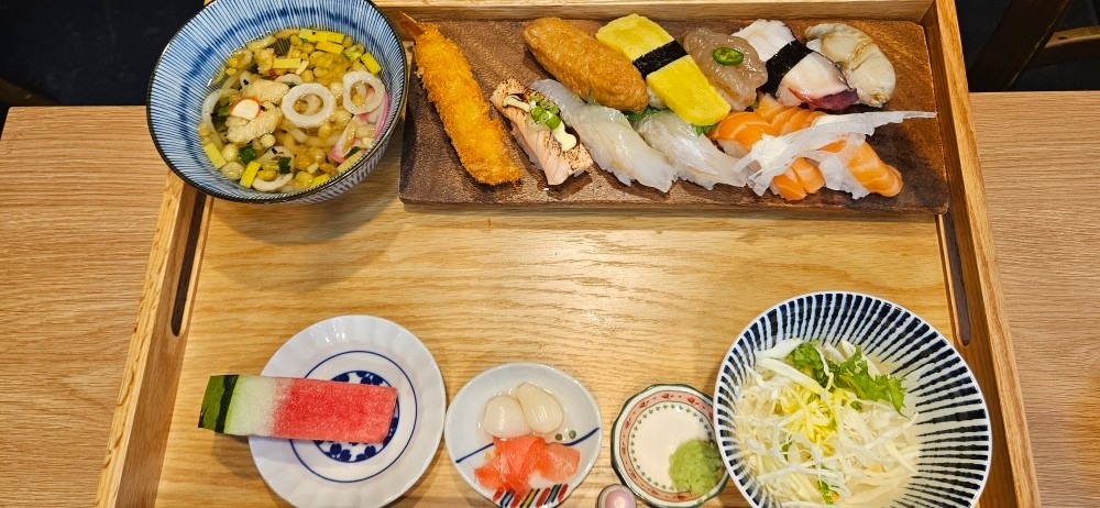 벚꽃연어스시여좌점 picture 3