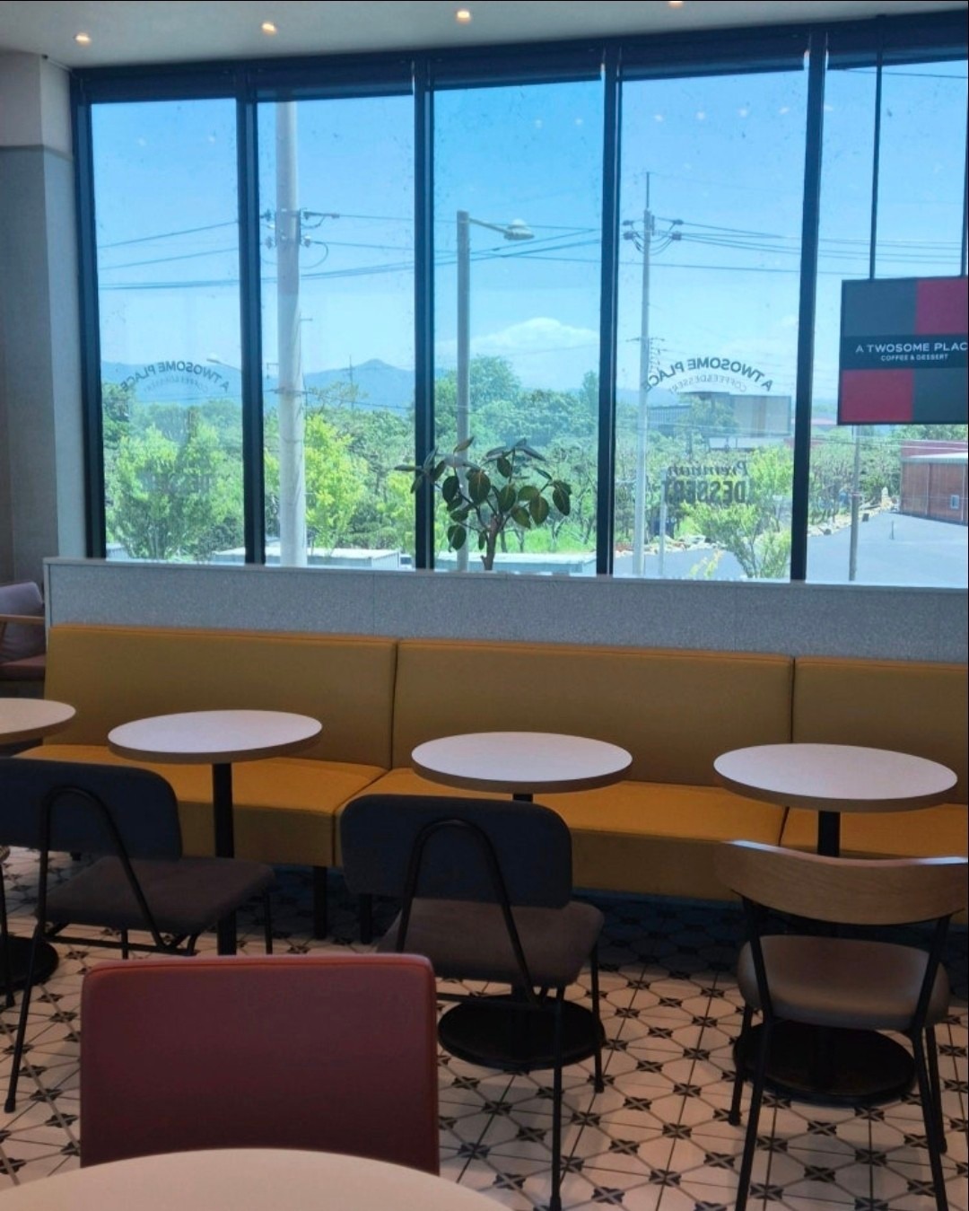 투썸플레이스 전주에코호수DT점 picture 2