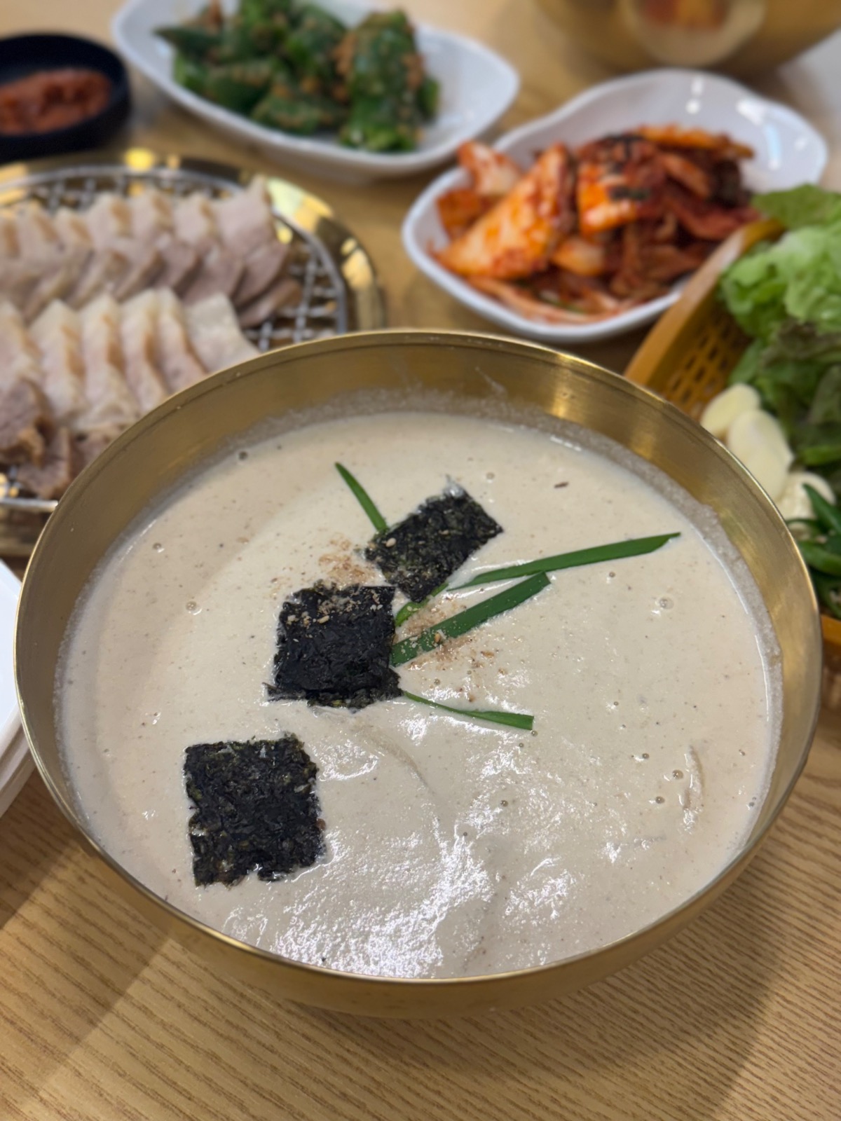현고 들깨칼국수 picture 0