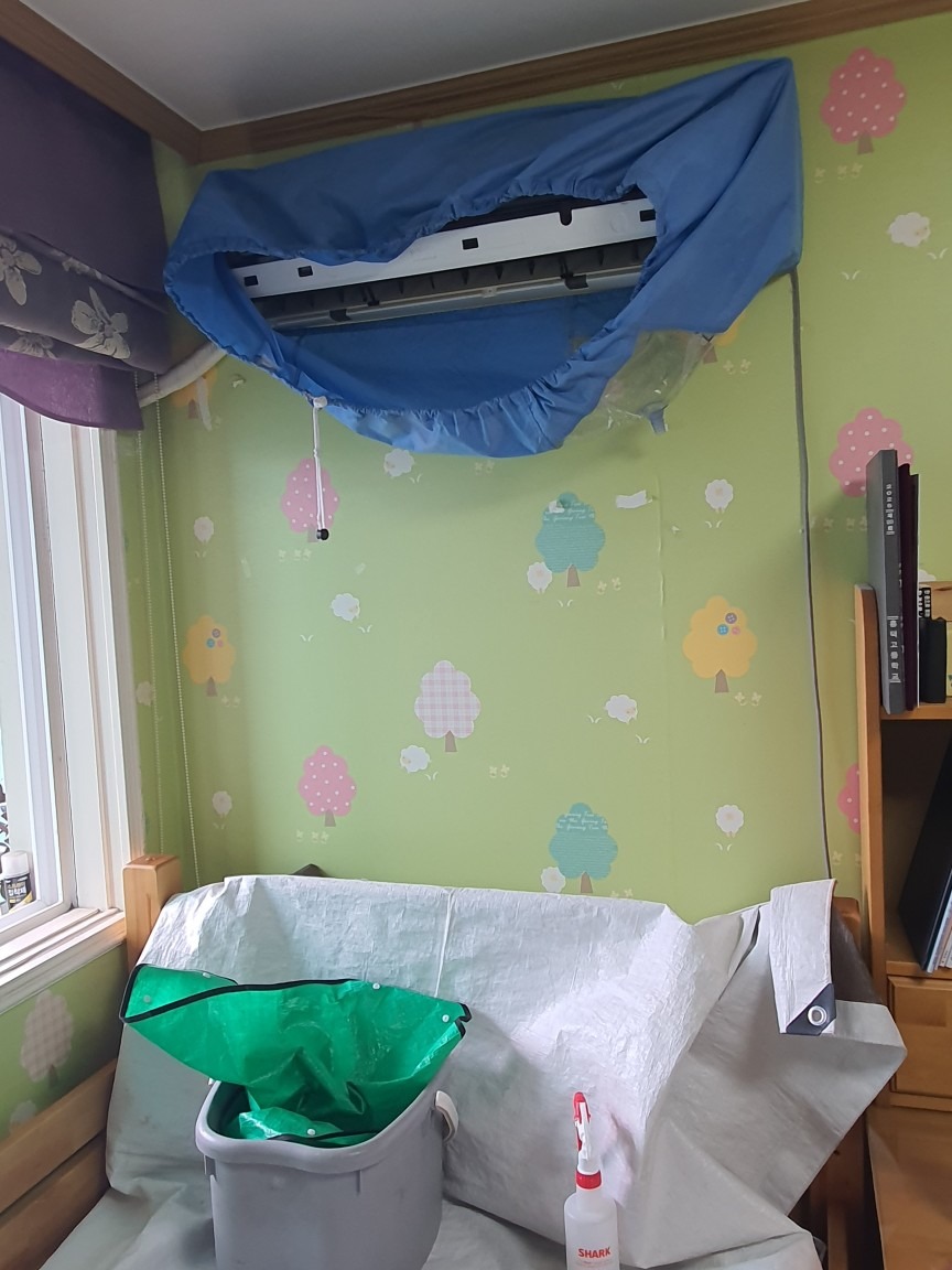 에어컨 아저씨 picture 8