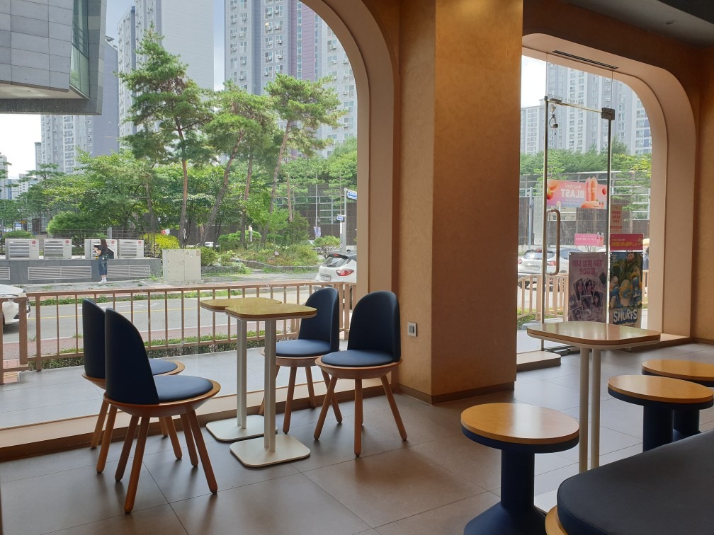 배스킨라빈스 광교호수마을 picture 9