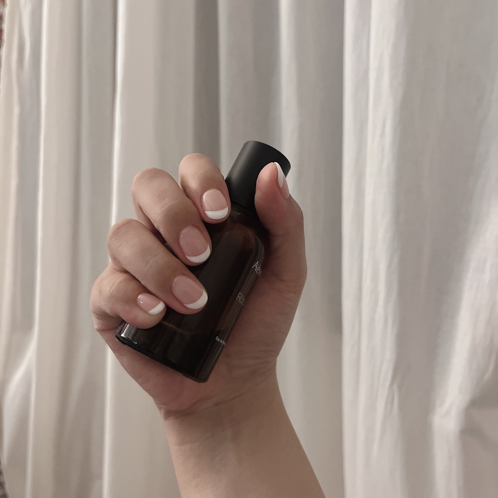 네일바잉 picture 1
