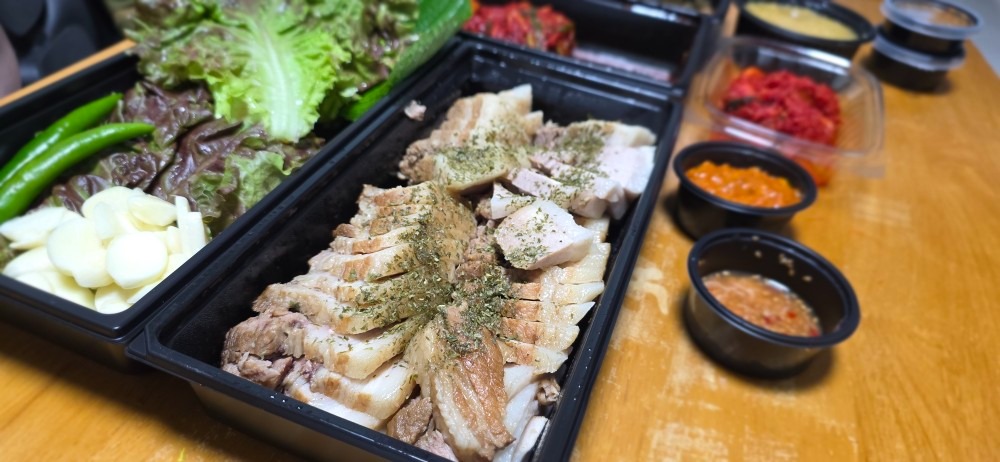 보쌈백프로 루원직영점 picture 2