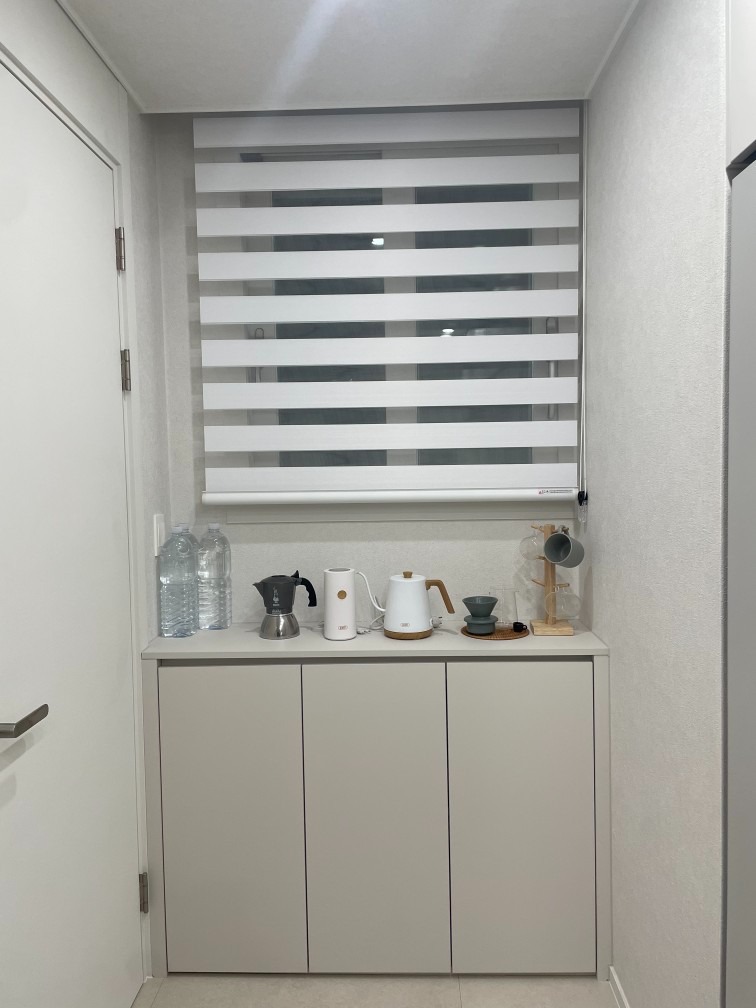 에르모티나 커텐 롤스크린 전문점 picture 5