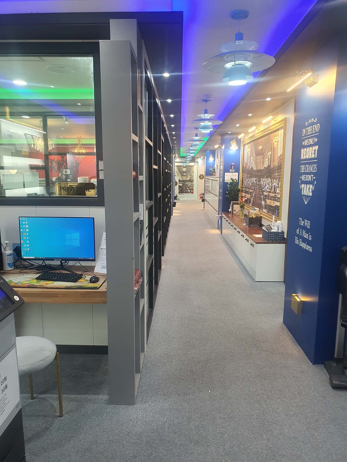 모아스터디카페 경남대점 picture 4