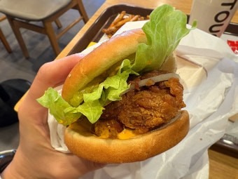 맘스터치 청도점