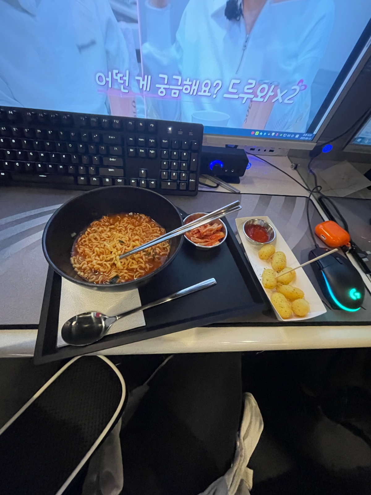 엑시트 피시카페 신림역점 picture 0