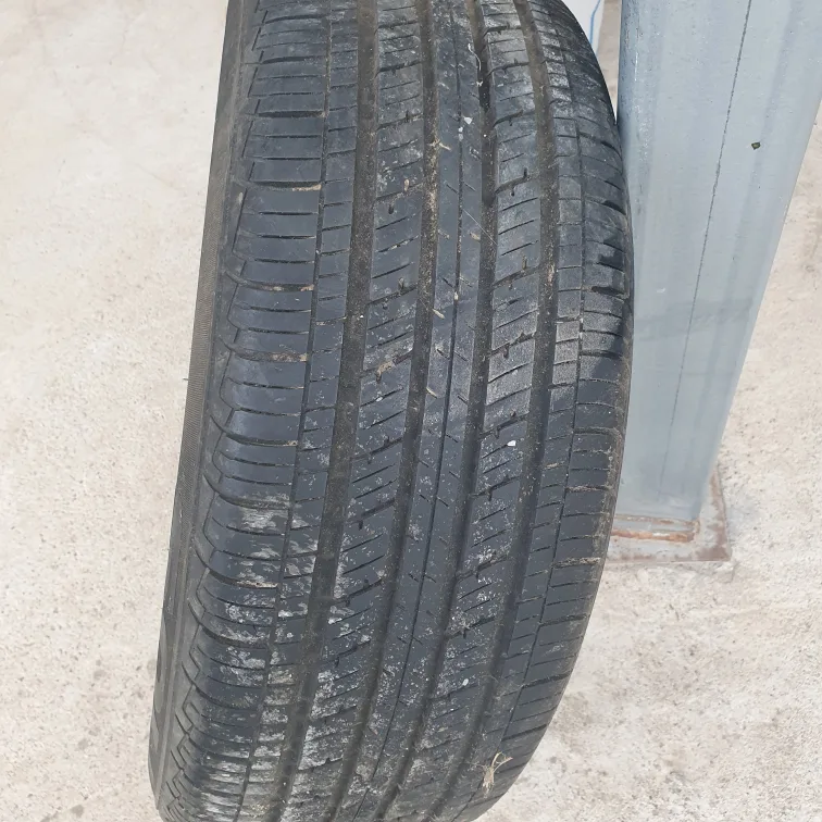 소나타 타이어 팝니다.