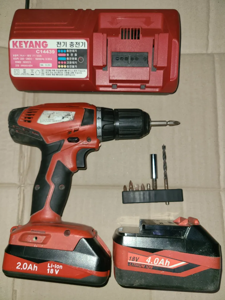 중고 계양 리튬이온 전동드릴 5만원에 팝니다.