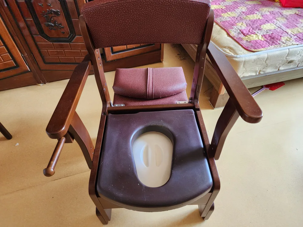 필요  하신분 가져가세요. 생활기스는 있으나 쓸만합니다. 먼저 연락하신분 드립니다