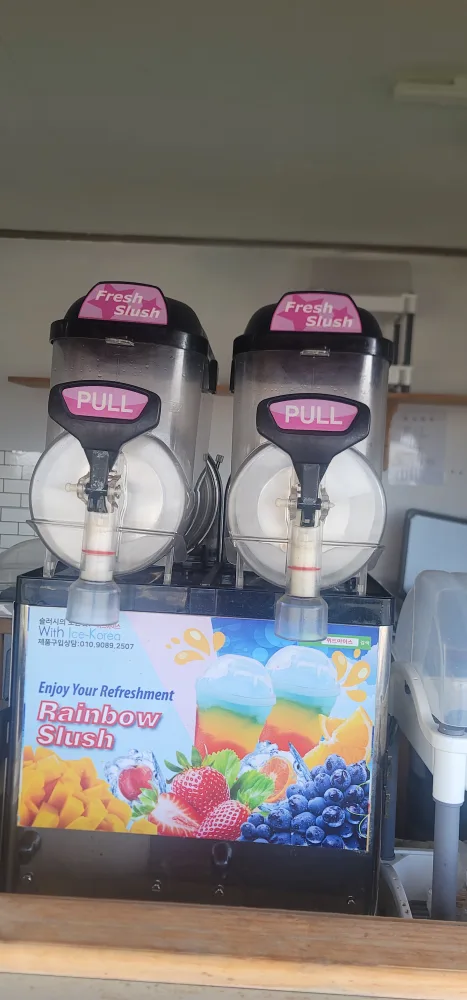 아에스트로 2구(ssm-52) 슬러시 기계 팝니다.