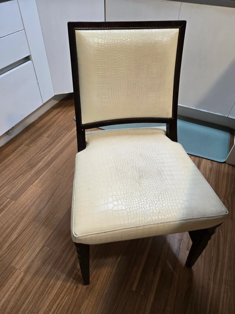 식탁의자 3개 필요하신분~