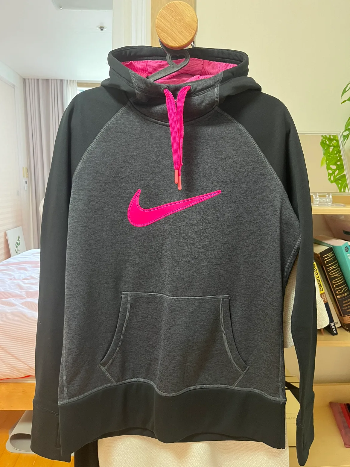 여성 중고 후드티 팔아요~